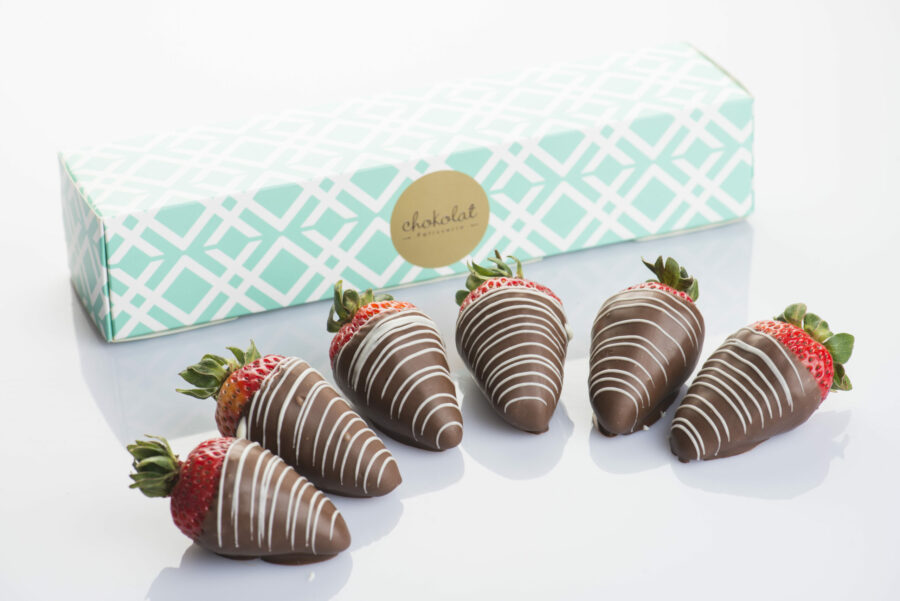 Caja de Frutillas bañadas en Chocolate: 6 unidades