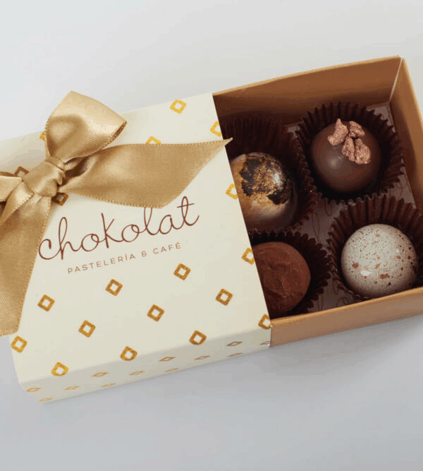 Caja de Trufas y Bombones: 4 unidades.
