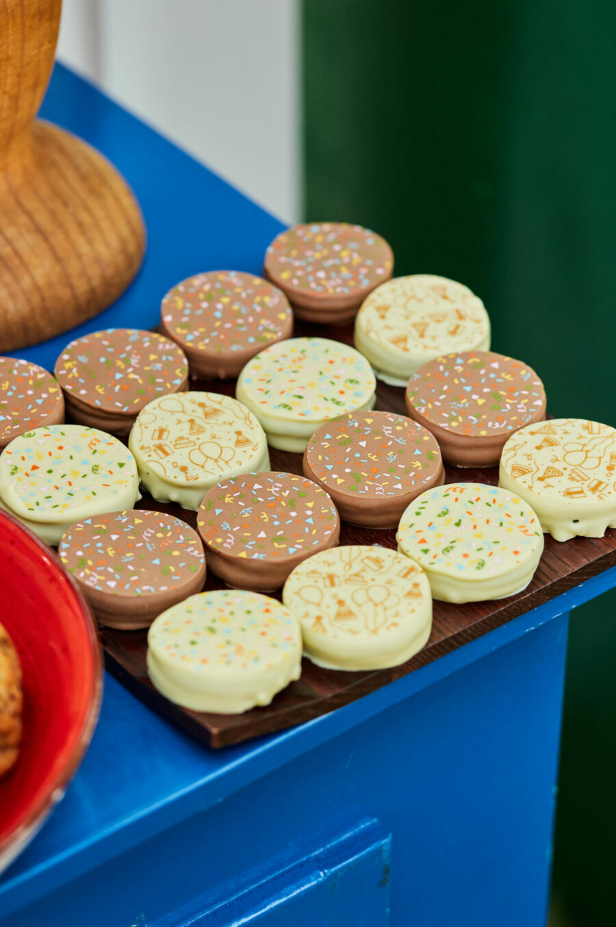 Oreos bañadas en chocolate para cumpleaños